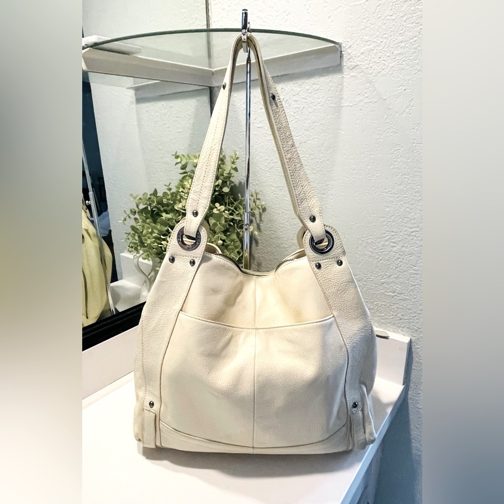 Perlina Large Muli-Compartment Leather Handbag in creamy white